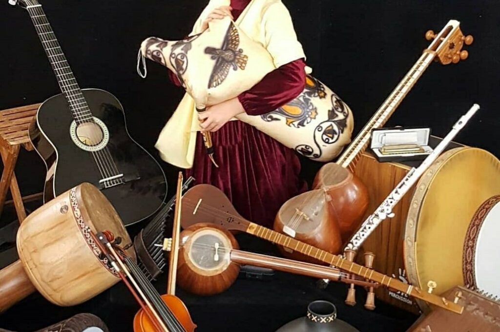 ساز و آلات موسیقی