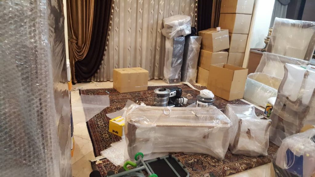 ارسال اثاثیه مهاجرین