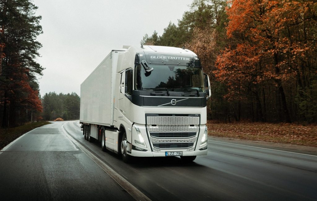 ارسال زمینی فرش